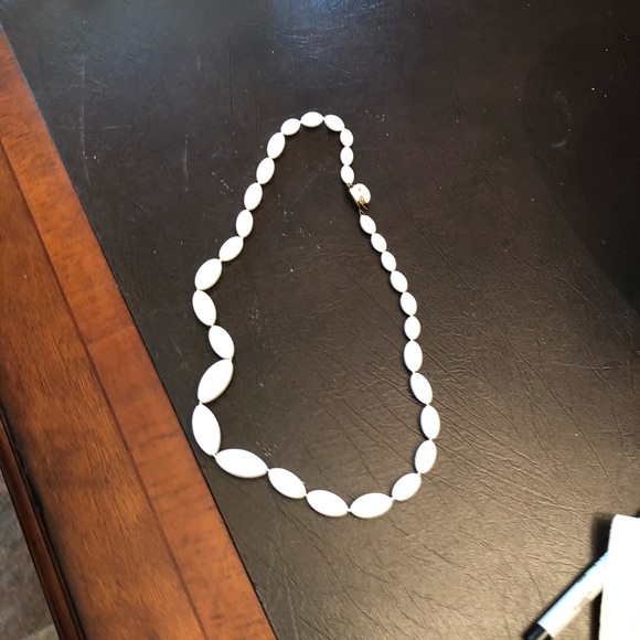 - ❤️White Necklace - Picture 4 of 8